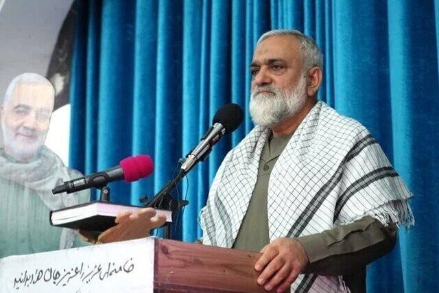 سردار نقدی: ناوهای هواپیمابر آمریکا از موشک‌های مردم یمن توسری می‌خورند