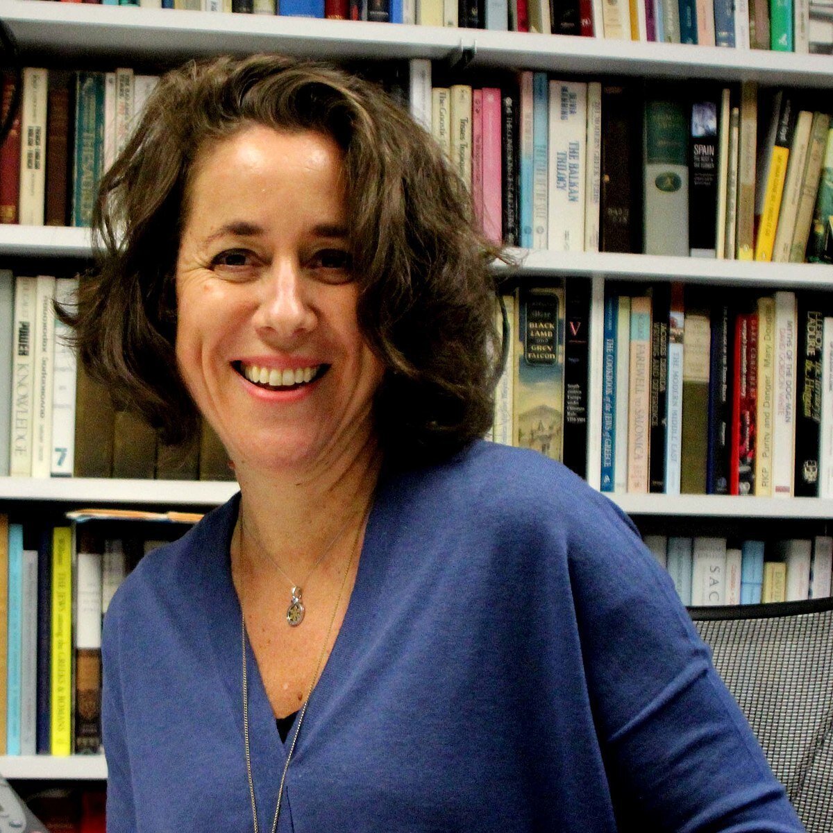 این زن توانست موزه لس آنجلس را در برابر آتش سوزی حفظ کند +عکس