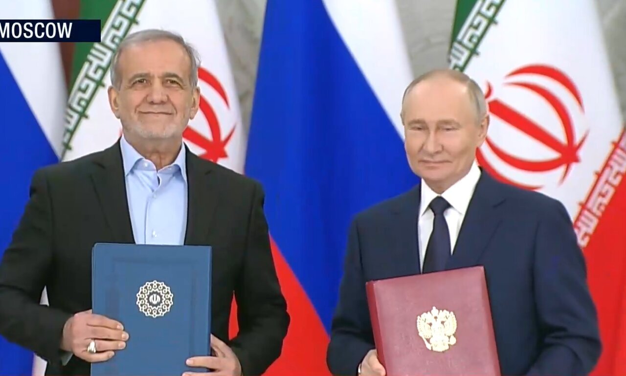 معاهده مشترک جامع راهبردی ایران و روسیه امضاء شد معاهده مشترک جامع راهبردی ایران و روسیه امضاء شد