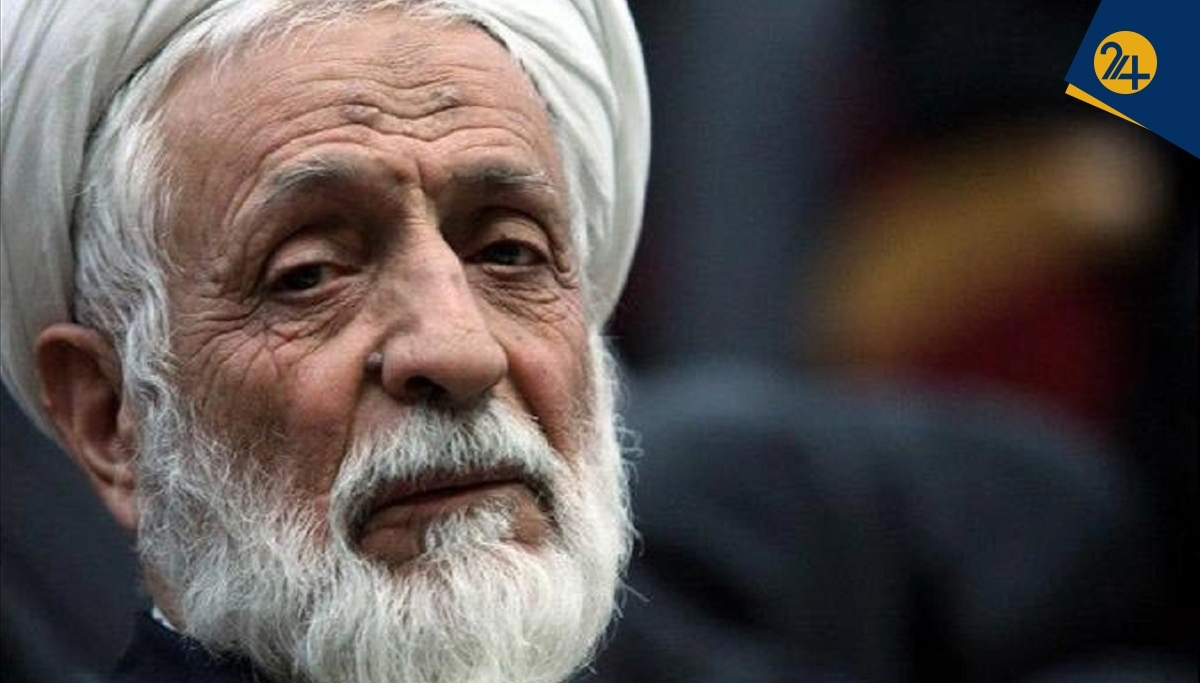 خانمها یک روسری سرشان کنند، اینکه کار سختی نیست! خانمها یک روسری سرشان کنند، اینکه کار سختی نیست!