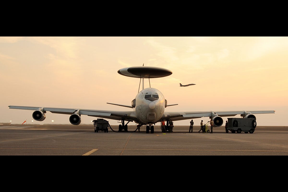 هواپیمای آواکس ئی-۳ سنتری