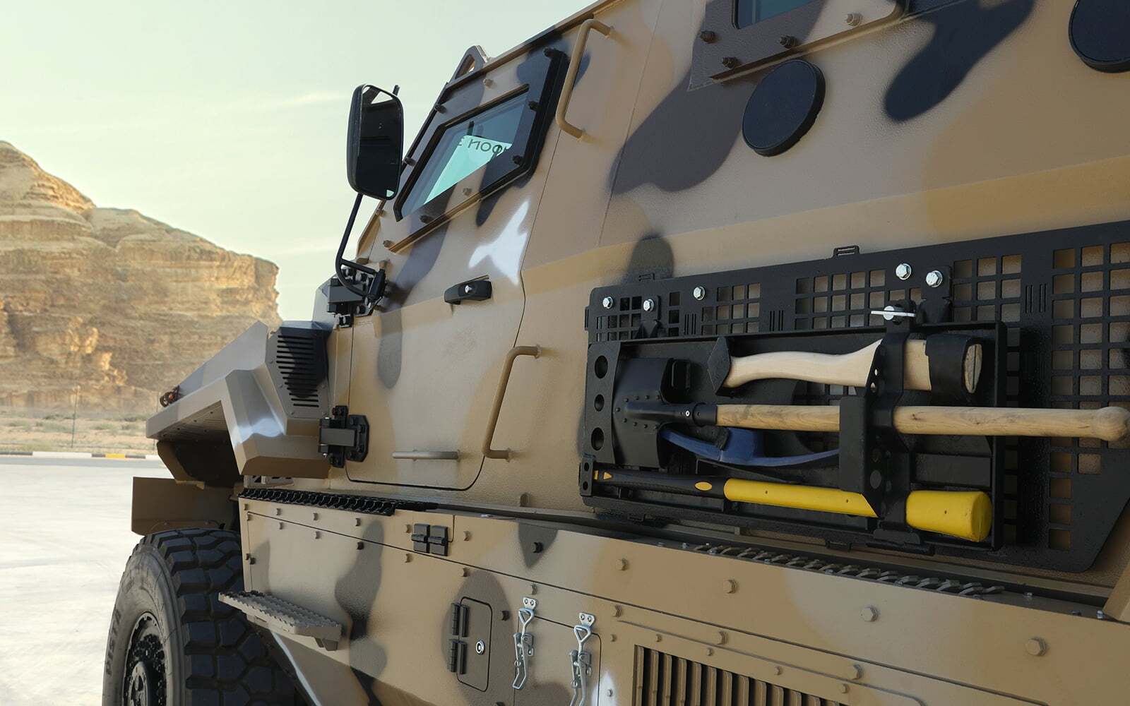 مشخصات امرپ تایفون مشخصات امرپ تایفون