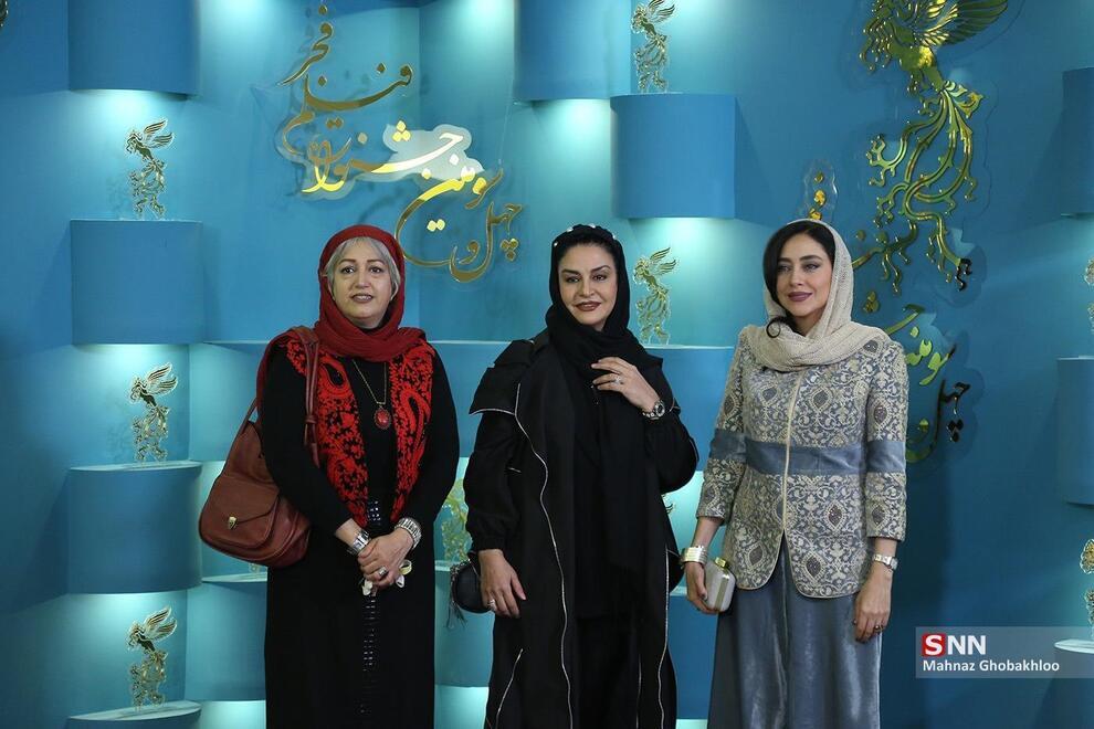 عکس| تیپ و استایل جذاب مریلا زارعی در جشنواره فیلم فجر عکس| تیپ و استایل جذاب مریلا زارعی در جشنواره فیلم فجر