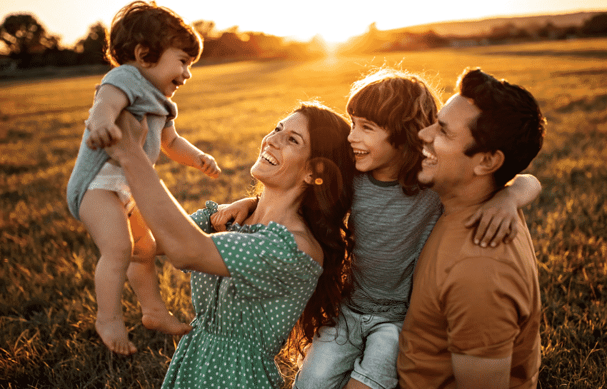 چگونه کودک شاد و سالم تربیت کنیم؟