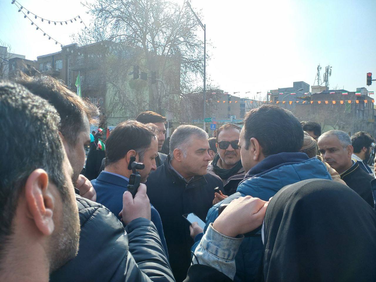 چهره‌ها در راهپیمایی 22 بهمن ؛ از ناطق نوری تا دولتی‌ها و دیگران  ( درحال تکمیل)