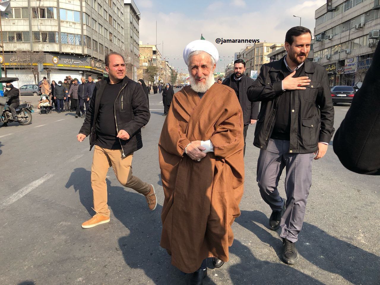 چهره‌ها در راهپیمایی 22 بهمن ؛ از نظامی‌ها تا دولتی‌ها و دیگران  ( درحال تکمیل)