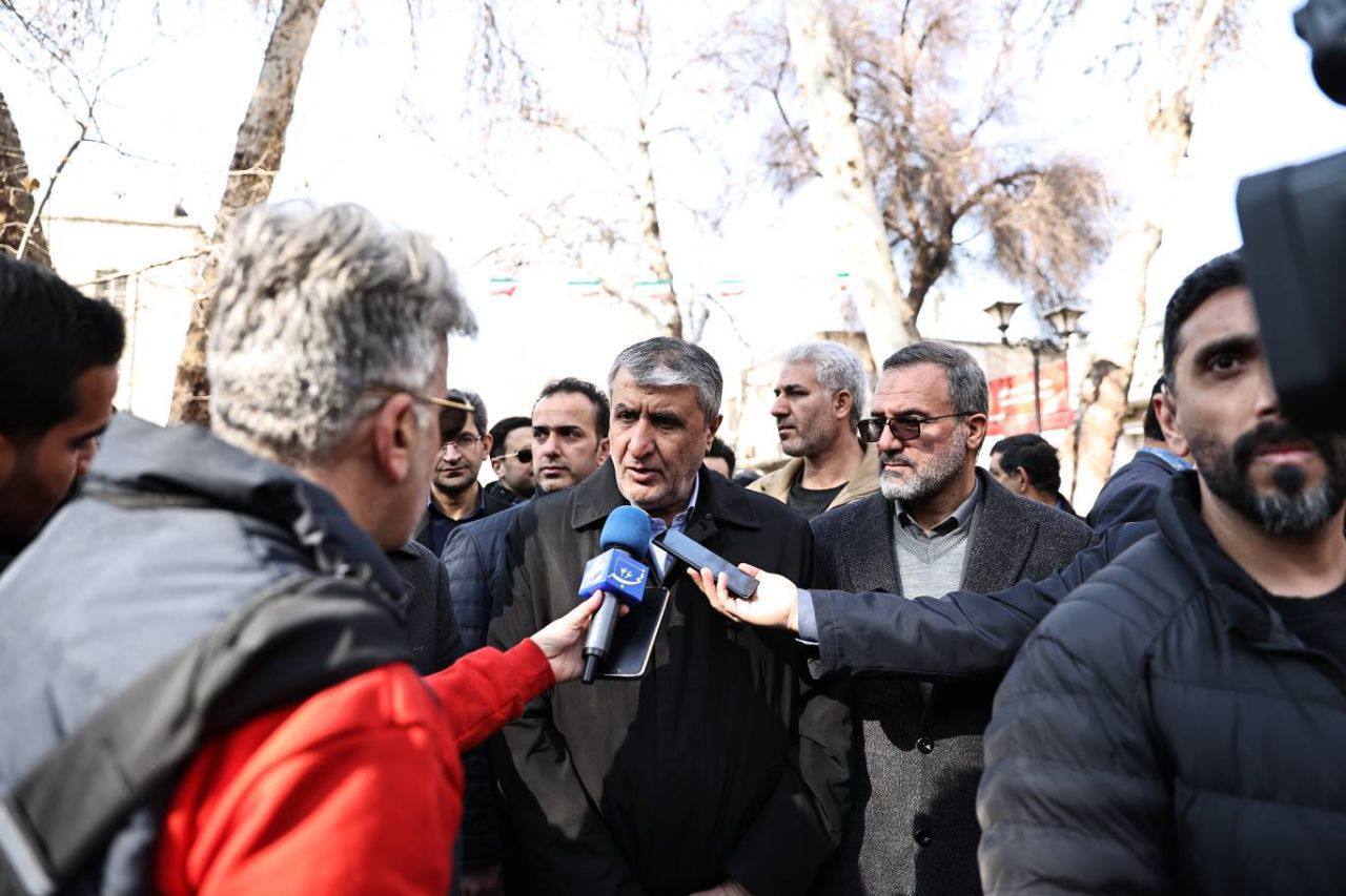 چهره‌ها در راهپیمایی 22 بهمن ؛ از نظامی‌ها تا دولتی‌ها و دیگران  ( درحال تکمیل)