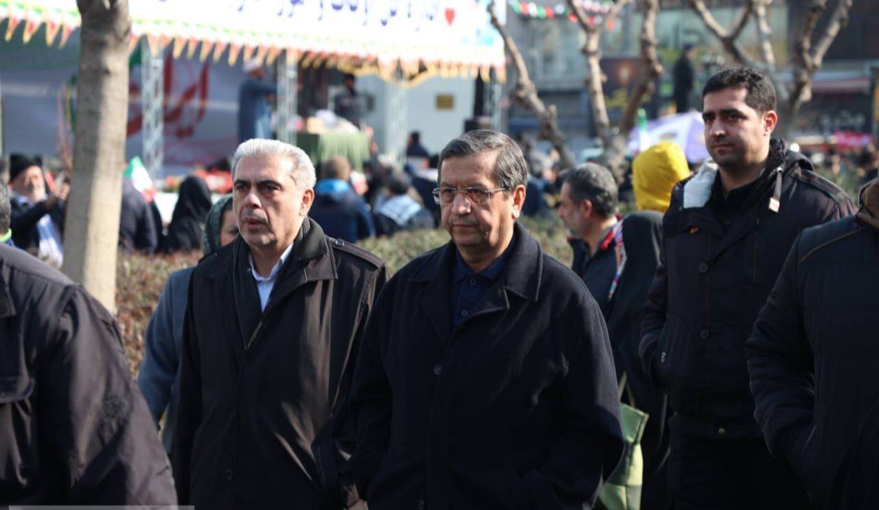 چهره‌ها در راهپیمایی 22 بهمن ؛ از نظامی‌ها تا دولتی‌ها و دیگران  ( درحال تکمیل)