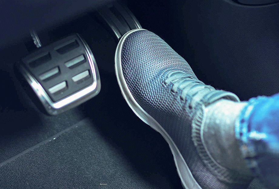 علت خفگی و گاز نخوردن ماشین در شرایط مختلف