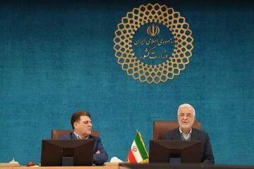 سکوت وزیر کشور درباره نحوه انتصاب بخشداران و فرمانداران شکسته شد سکوت وزیر کشور درباره نحوه انتصاب بخشداران و فرمانداران شکسته شد