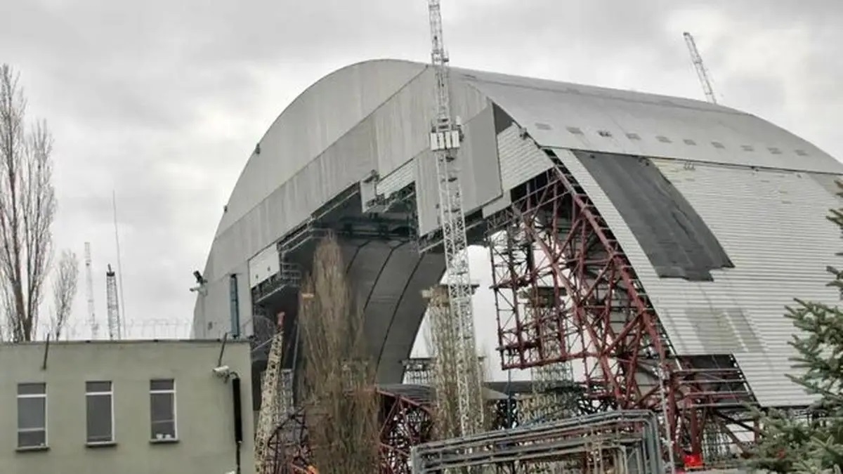 ببینید| برخورد پهپاد روسی به نیروگاه اتمی چرنوبیل ببینید| برخورد پهپاد روسی به نیروگاه اتمی چرنوبیل