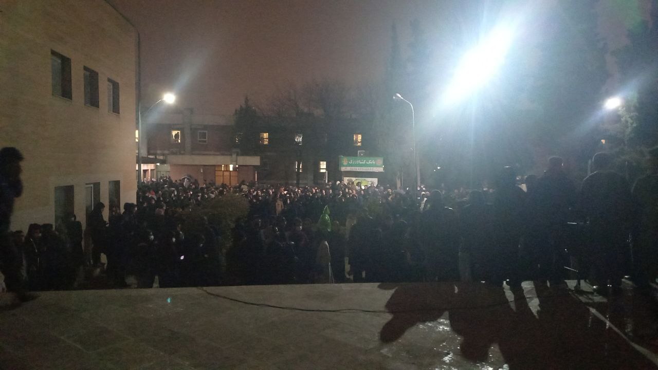 نخستین آزمون سیاسی دولت پزشکیان ؛ دانشگاه چرا شلوغ شد؟