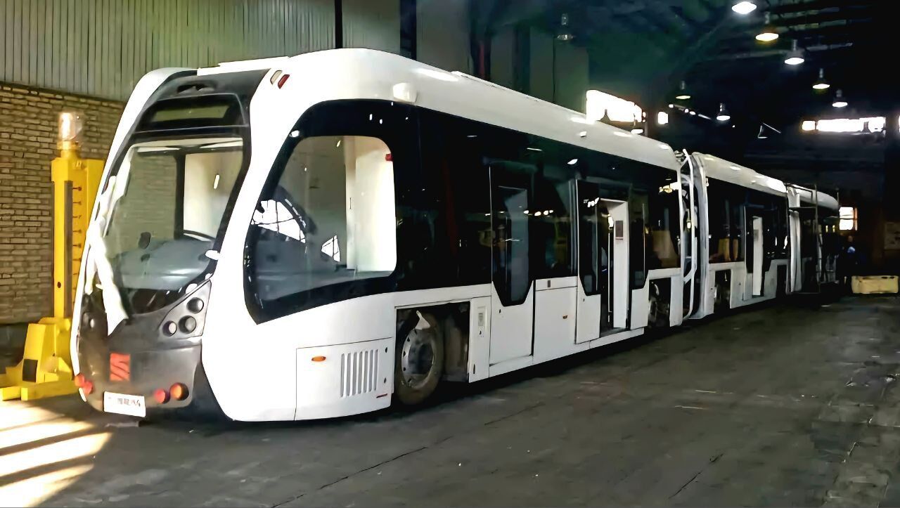 زاکانی: تست تراموا در تهران جواب داد | تراموا ارزان‌تر از متروست