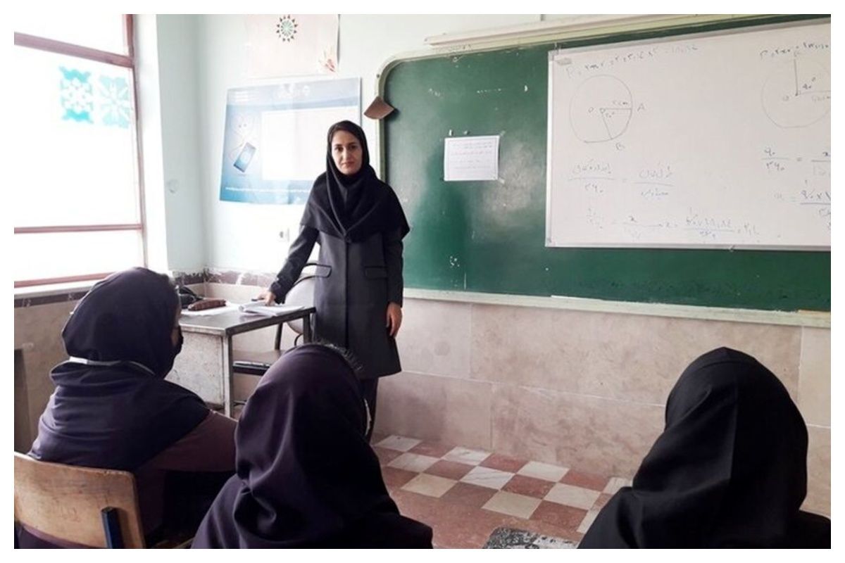 معلمان در سال آینده چقدر حقوق میگیرند؟ معلمان در سال آینده چقدر حقوق میگیرند؟