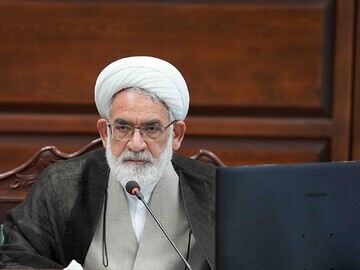 منتظری: وظیفه همه ماست که در عرصه اقتصاد با دشمن مقابله کنیم