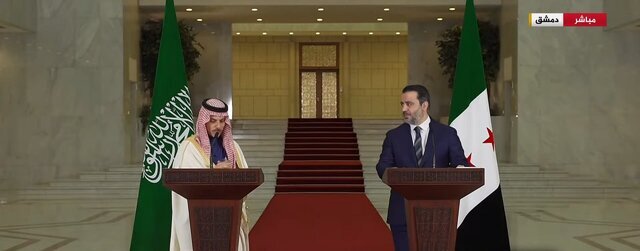 تأکید وزیران خارجه سوریه و عربستان بر لغو تحریمها تأکید وزیران خارجه سوریه و عربستان بر لغو تحریمها