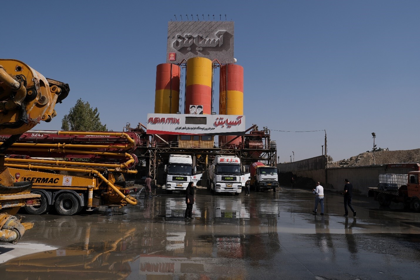 بتن آماده و انواع بتن RCC و بتن SCC چیست؟ بتن آماده و انواع بتن RCC و بتن SCC چیست؟