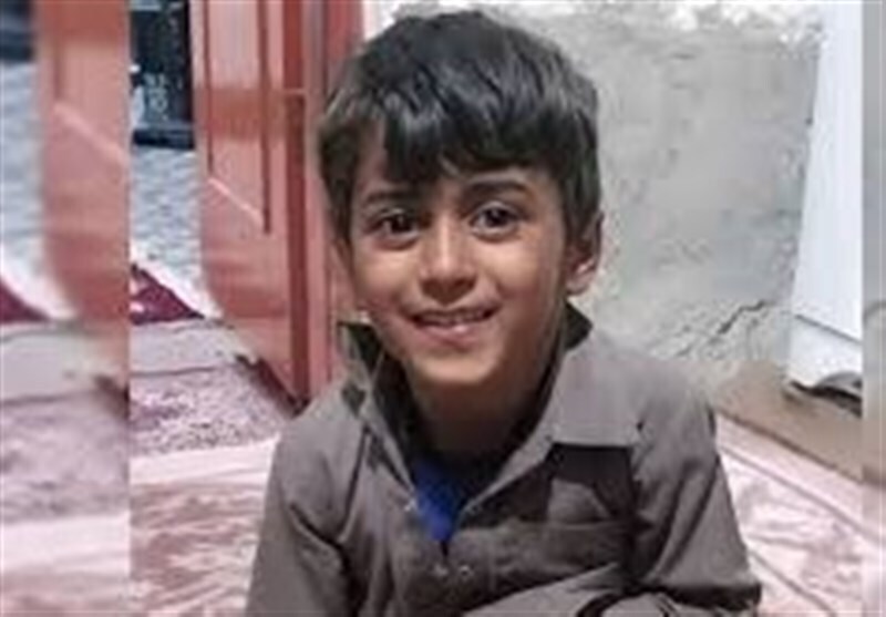 ببینید| حرف‌های عموی کودک فوت‌شده در حادثه تیراندازی ایرانشهر