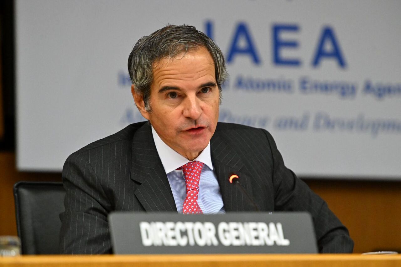 گروسی: ذخایر اورانیوم ۶۰ درصد ایران به ۲۷۵ کیلوگرم افزایش یافته است