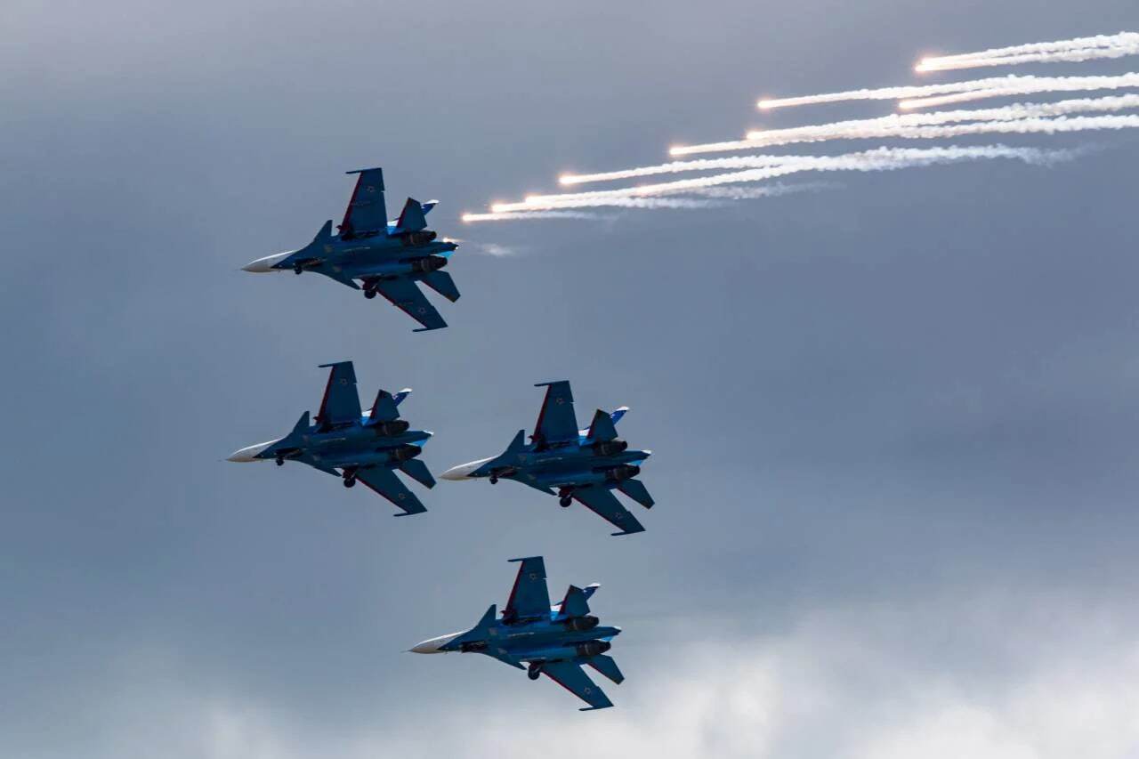 جنگنده سوخو ۳۰ام رقیب اف-15ئی آمریکایی جنگنده سوخو ۳۰ام رقیب اف-15ئی آمریکایی