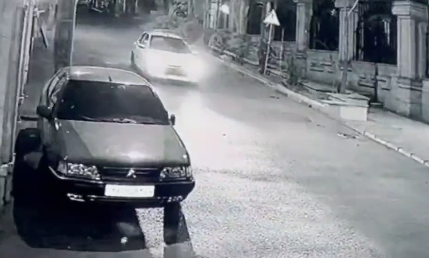 ببینید| سرقت یک خودرو در نیاوران تهران