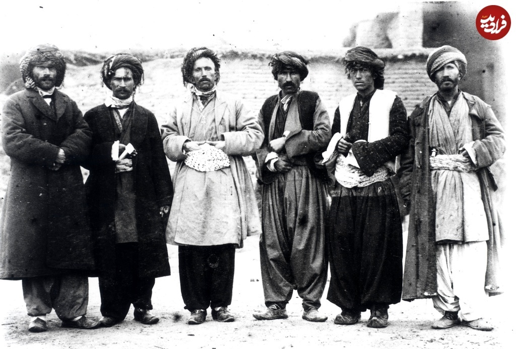 تصاویر قاجاری از قبیله کولی‌ها تا استقبال از ناصرالدین شاه