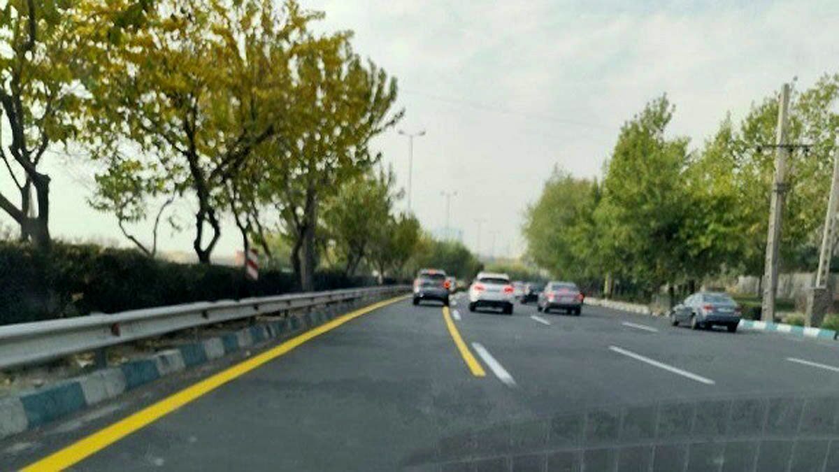 ببینید| مذاکره بامزه دو راننده وسط اتوبان پربازدید شد