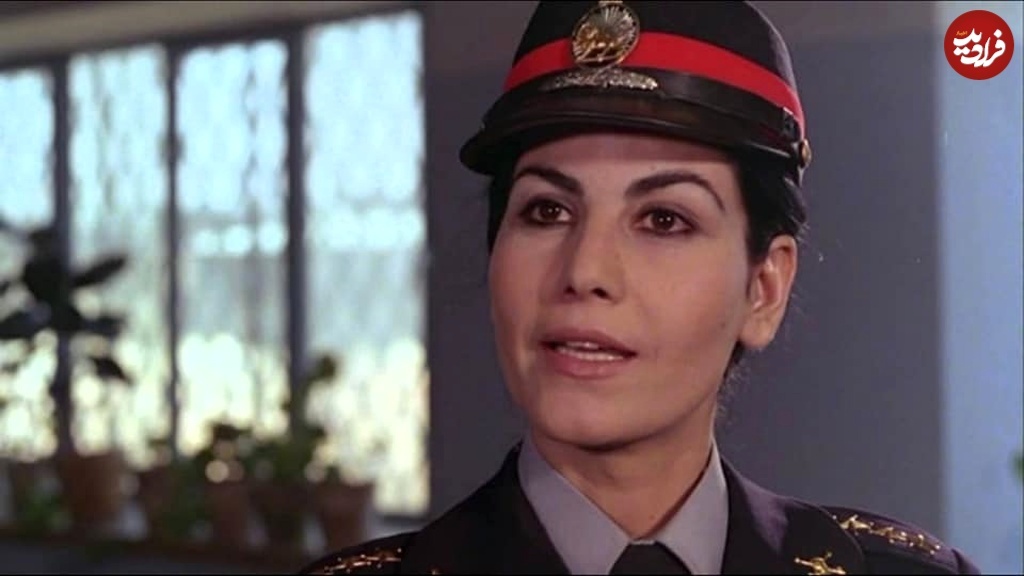 پوری بنایی با یونیفرم افسران شهربانی در سال ۵۶! +عکس