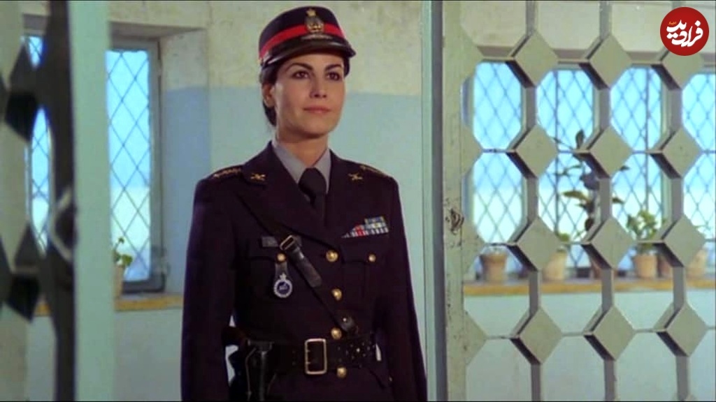 پوری بنایی با یونیفرم افسران شهربانی در سال ۵۶! +عکس
