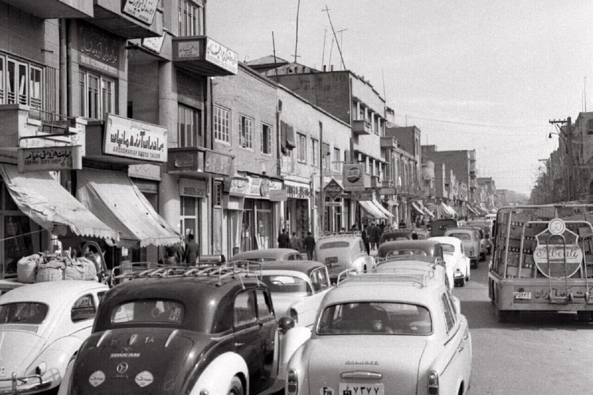 خیابان‌های تهران قبل از خودروساز‌های ایرانی! +عکس
