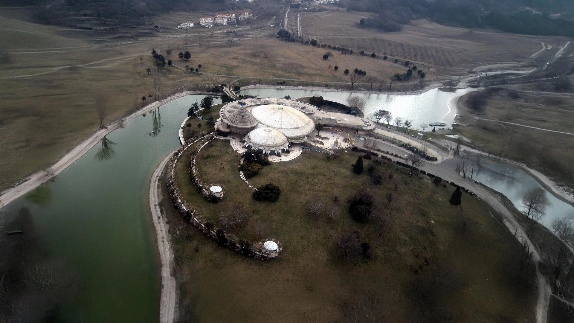 معماری «ارگانیک» کاخ مروارید شمس پهلوی در مهرشهر کرج +تصاویر معماری «ارگانیک» کاخ مروارید شمس پهلوی در مهرشهر کرج +تصاویر