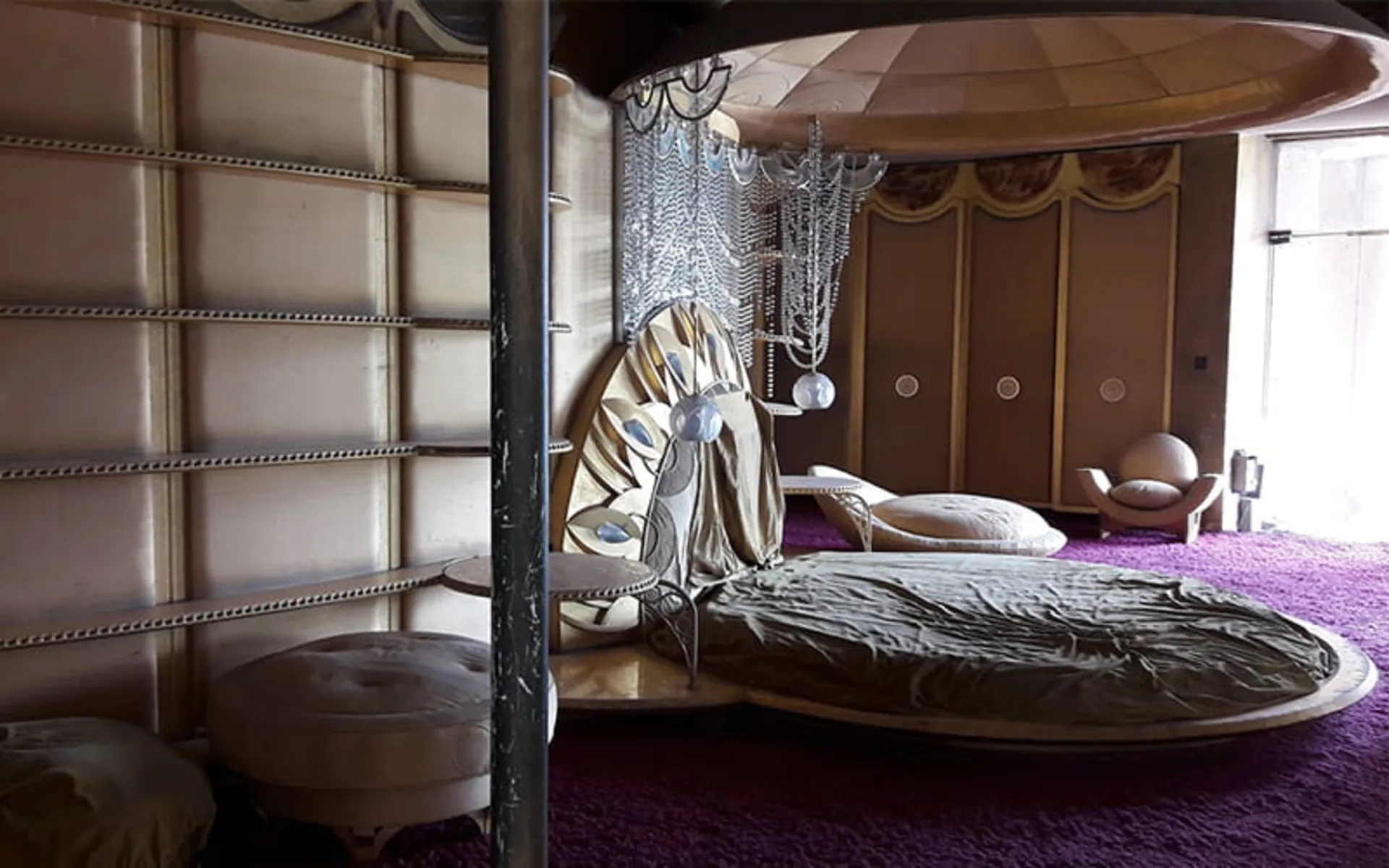 معماری «ارگانیک» کاخ مروارید شمس پهلوی در مهرشهر کرج +تصاویر معماری «ارگانیک» کاخ مروارید شمس پهلوی در مهرشهر کرج +تصاویر