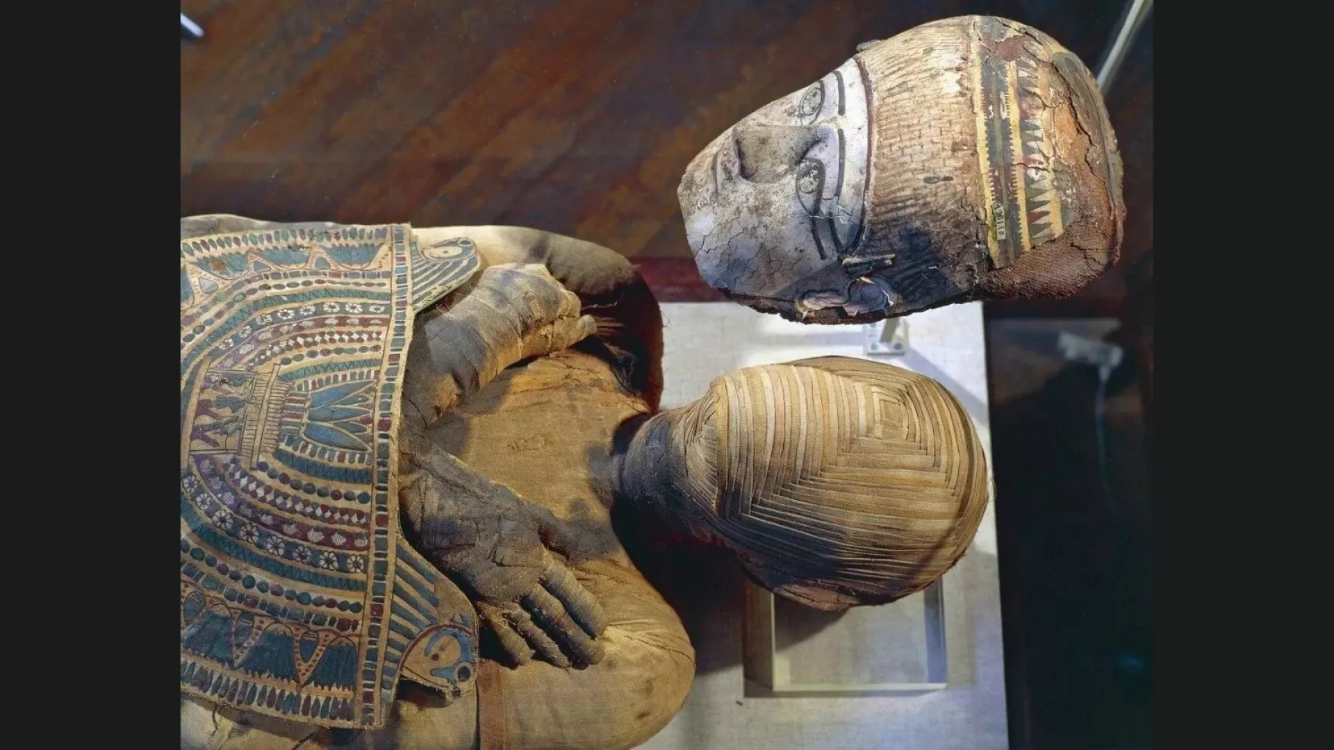 معمای عجیب مومیایی ۲۳۰۰ ساله که هیچکس جرات باز کردن آن را ندارد!