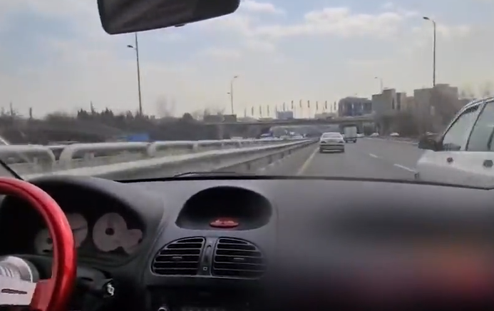 ببینید| رانندگی جنون‌آمیز در اتوبان‌های تهران