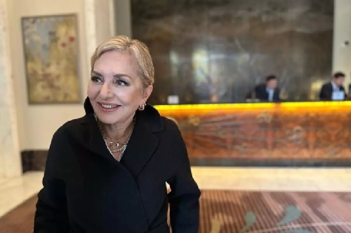 عکسی از گوگوش در روز تولد پسرش کامبیز؛ سال ۴۷