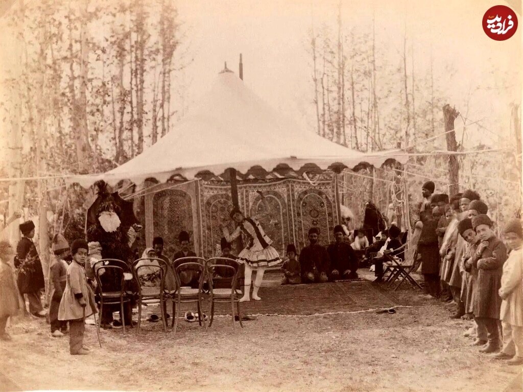 تصاویر جالب از عصر قاجار؛ از پسرک رقاص تا دختران نوازنده تصاویر جالب از عصر قاجار؛ از پسرک رقاص تا دختران نوازنده