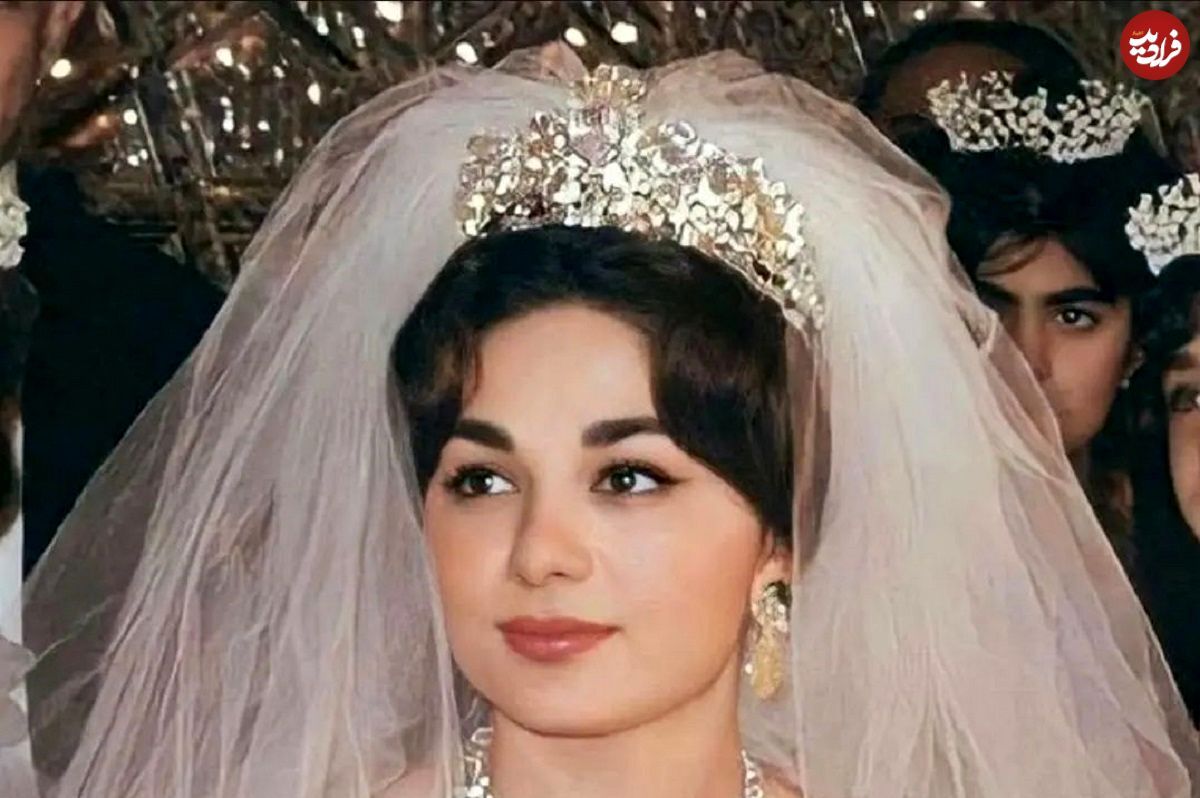 تصویر دیده نشده از «فرح و فرزند ۲ ساله اش» در سال ۱۳۴۱