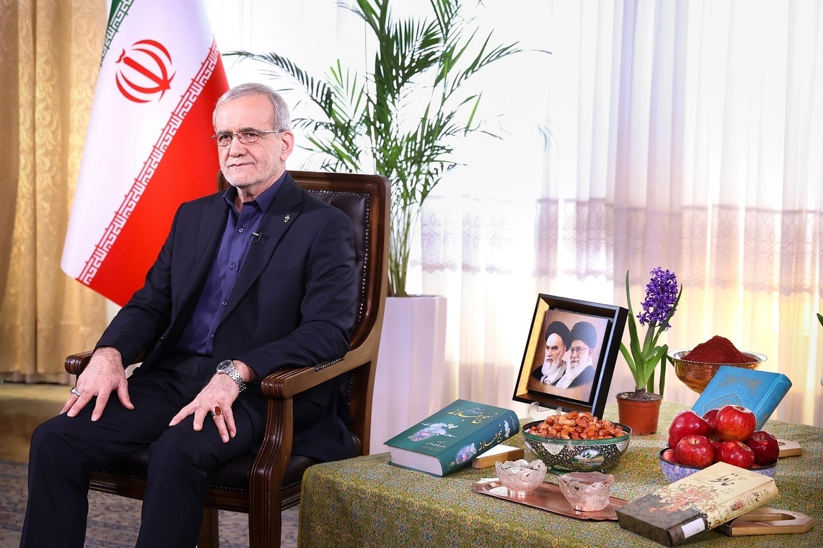 نخستین اقدام صداوسیما علیه دولت در سال جدید/ دو شبکه سراسری پیام پزشکیان را با تاخیر زیاد منتشر کردند