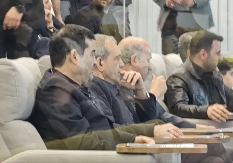 ببینید | خوشحالی مسعود پزشکیان پس از گل دوم ایران که آفساید اعلام شد