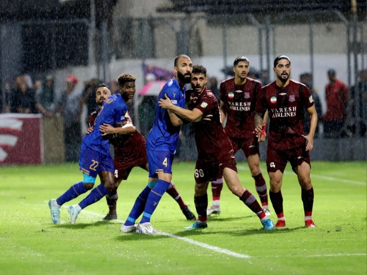 کری خوانی نساجی برای استقلال با این پوستر +عکس