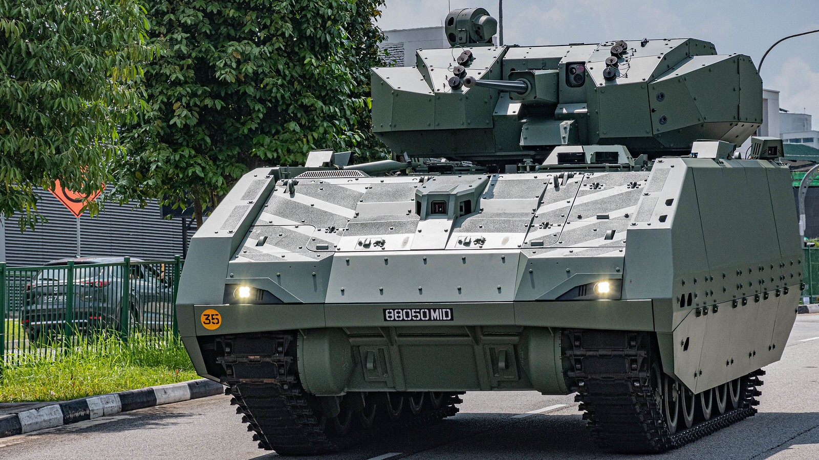 خودروی جنگی زرهی هانتر (شکارچی)