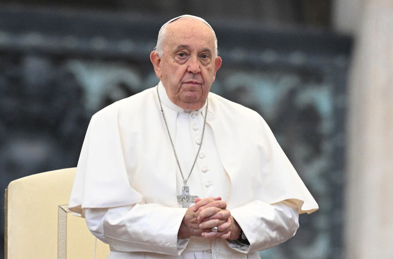 اوضاع پاپ بحرانی است اوضاع پاپ بحرانی است