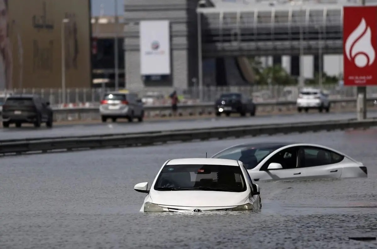 سیل دبی