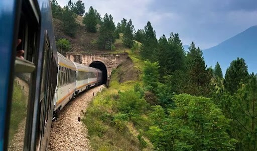 نکات مهم برای برنامهریزی سفر با قطار نکات مهم برای برنامهریزی سفر با قطار