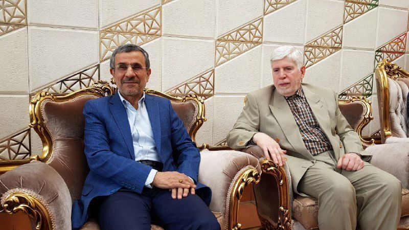 محمود احمدینژاد راهی مجارستان شد محمود احمدینژاد راهی مجارستان شد