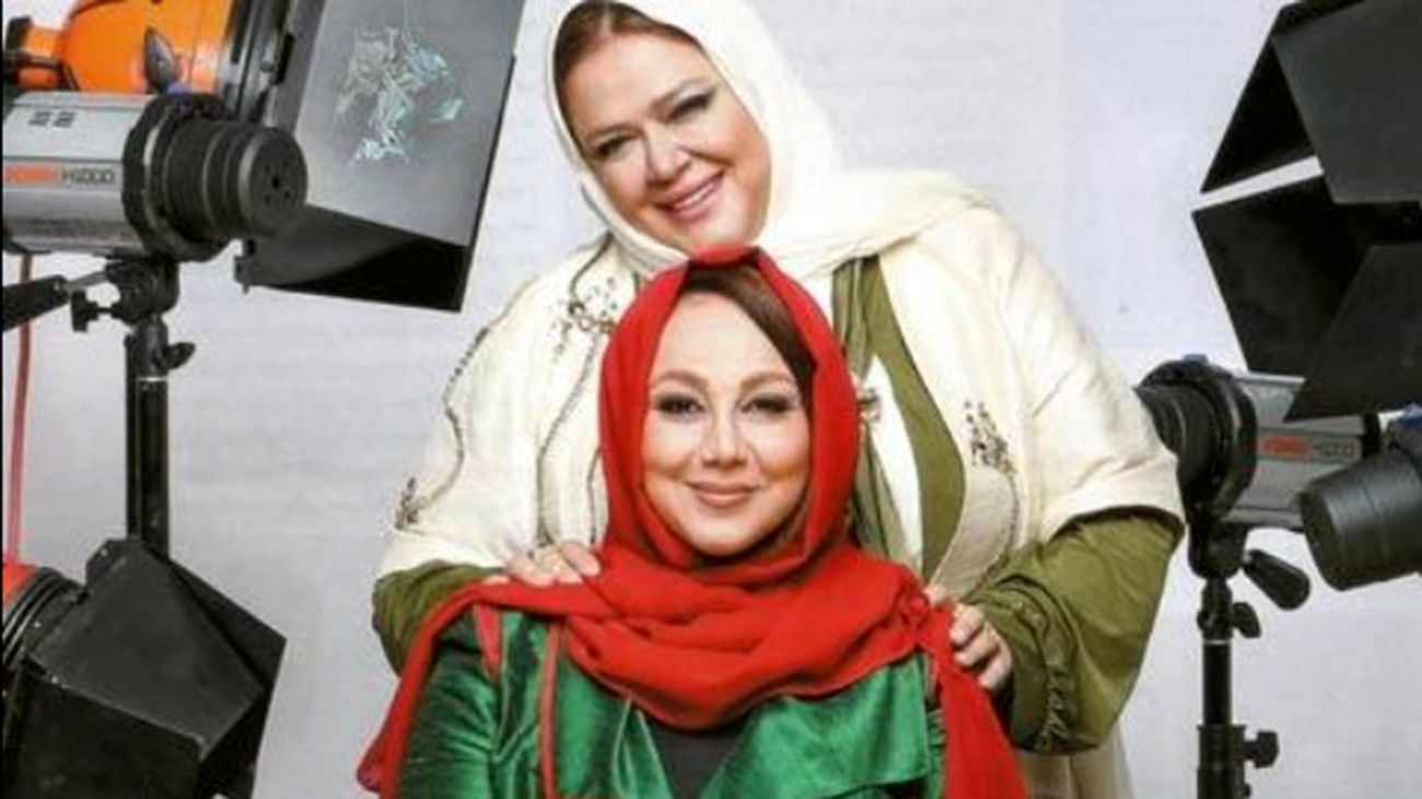 ببینید| مراسم آشتی کنان بهاره رهنما و بهنوش بختیاری با حضور جمع زیادی از مردم