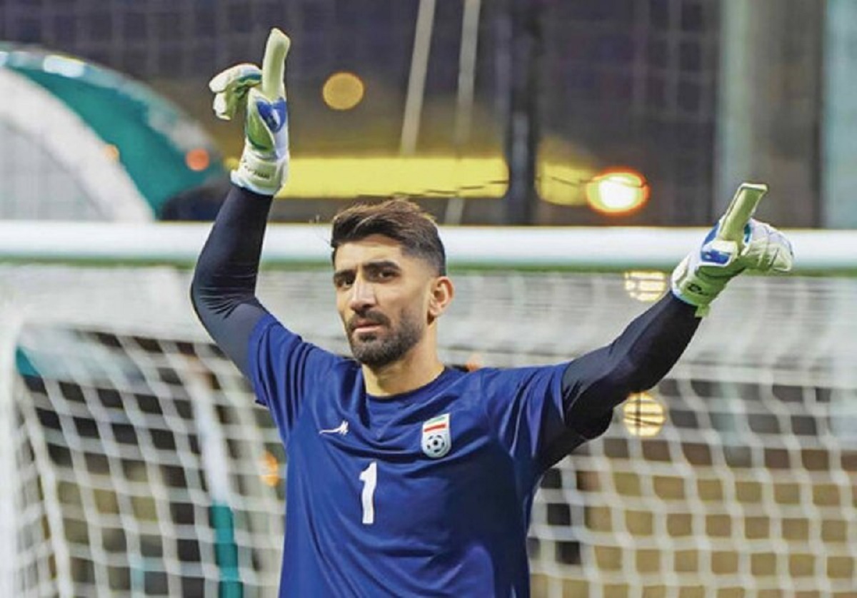 همخوانی ستاره پرسپولیس به همراه همسرش در کنسرت