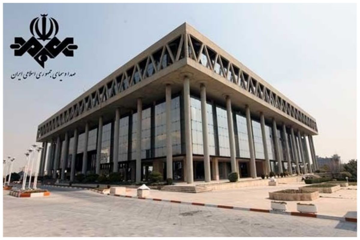 توجیه یک روحانی برای رفاه آقازادهها در صداوسیما! توجیه یک روحانی برای رفاه آقازادهها در صداوسیما!