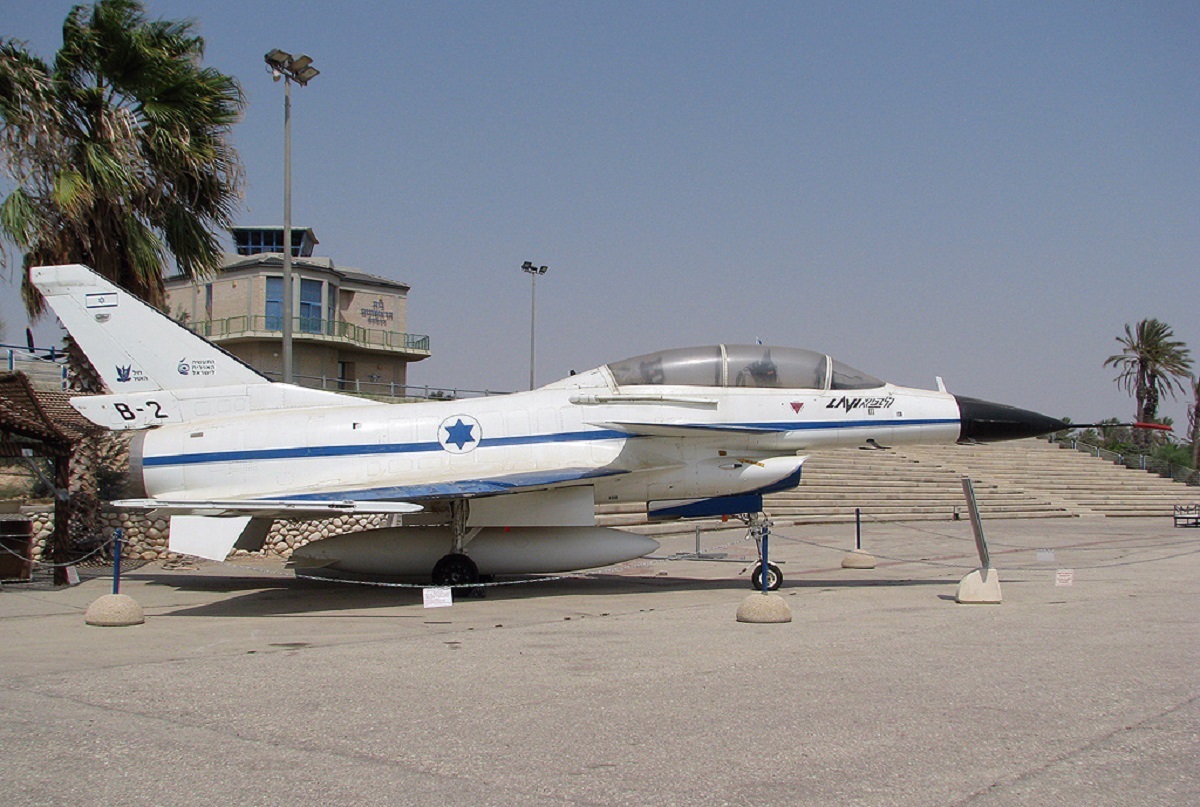 جنگنده لاوی اسرائیل