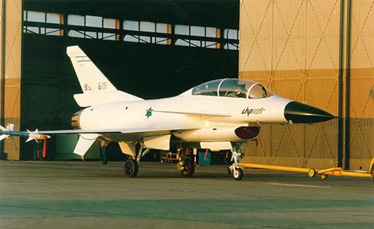 جنگنده لاوی اسرائیل